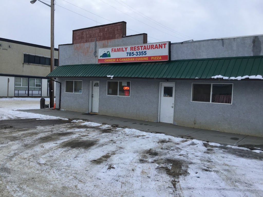 Sings Family Restaurant | 5004 50 St, Sangudo, AB T0E 2A0, Canada | Phone: (780) 785-3355