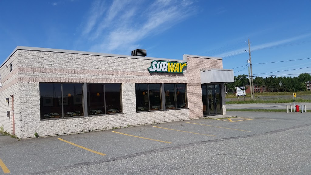 Restaurant SUBWAY | 2110 Rue King E, Sherbrooke, QC J1G 5G6, Canada | Phone: (819) 565-5851