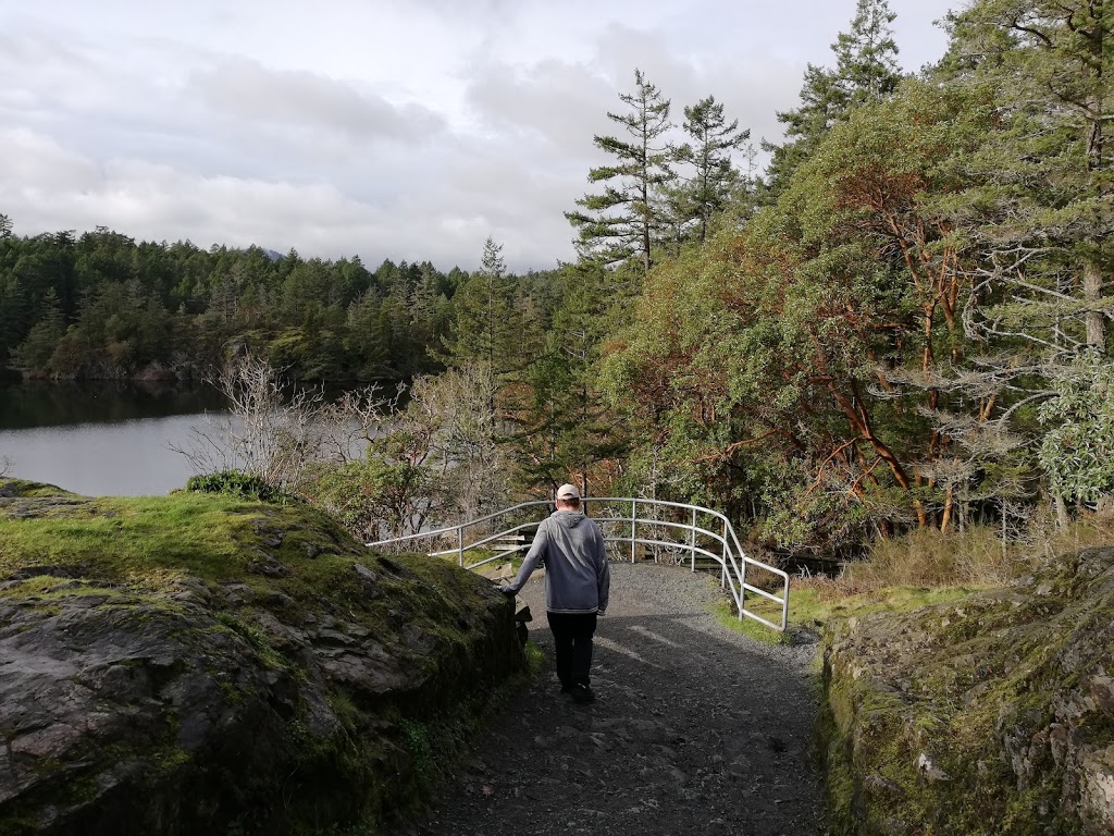 Thetis Lake Regional Park - Main Parking Lot | Six Mile Rd, View Royal, BC V9B, Canada