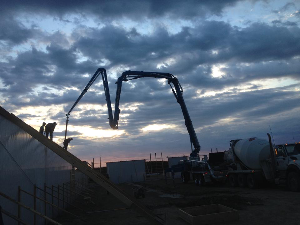 JB Concrete Pumping | Box 1344, 1012 13 Ave, Coaldale, AB T1M 1N2, Canada | Phone: (403) 894-3194