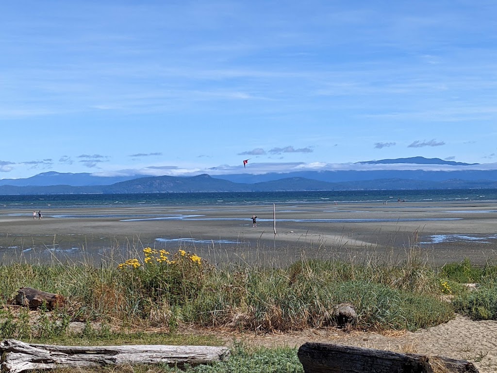 Sea Edge Motel | 209 Island Hwy W, Parksville, BC V9P 0B1, Canada | Phone: (250) 248-8377