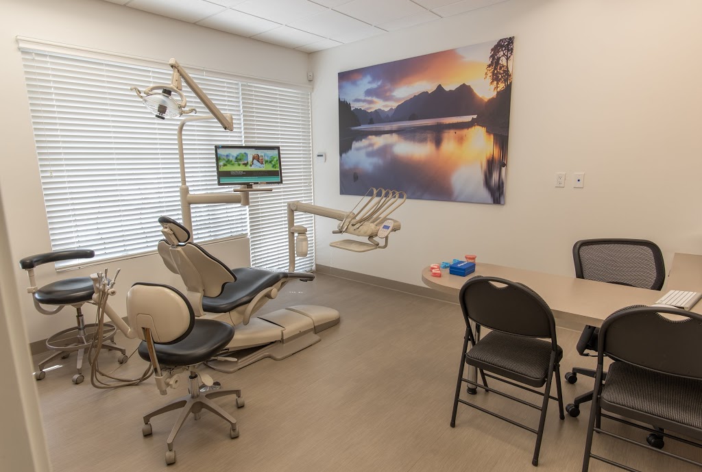 Clover Hills Dental | 18408 64 Ave #109, Surrey, BC V3S 1E9, Canada | Phone: (604) 576-8466