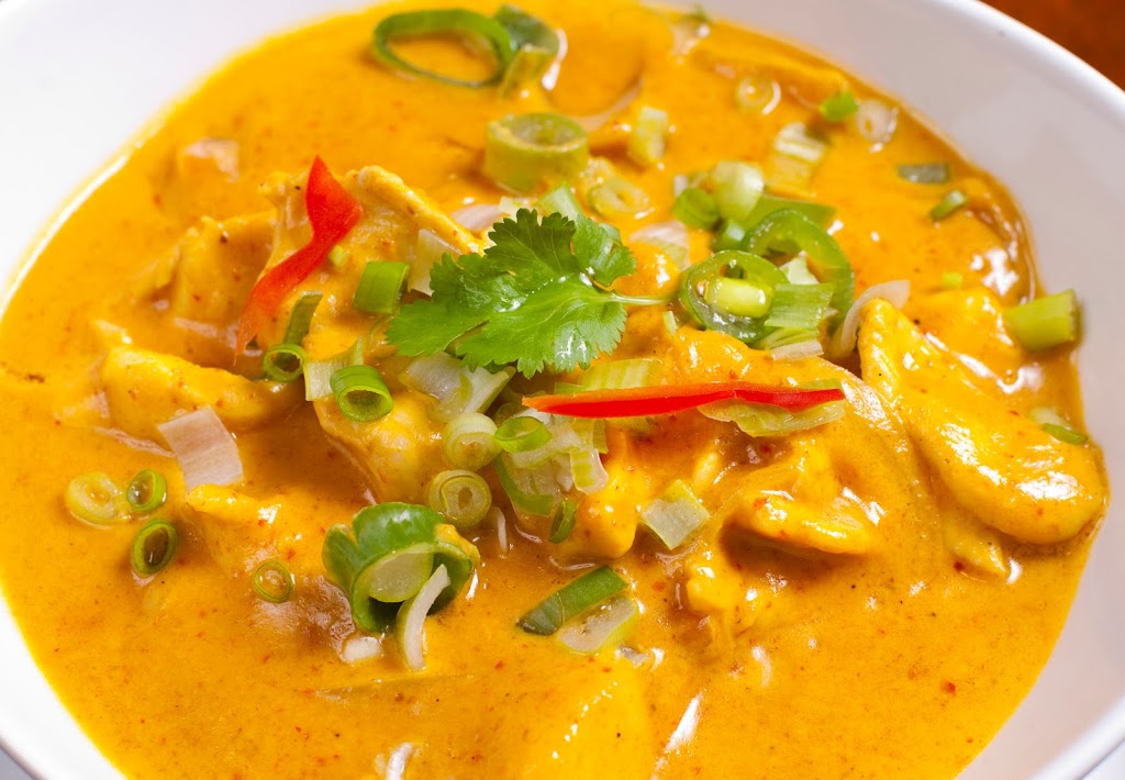 Chang Nois Authentic Thai Cuisine | 225 Queenston St, St. Catharines, ON L2P 2W9, Canada | Phone: (905) 228-6067