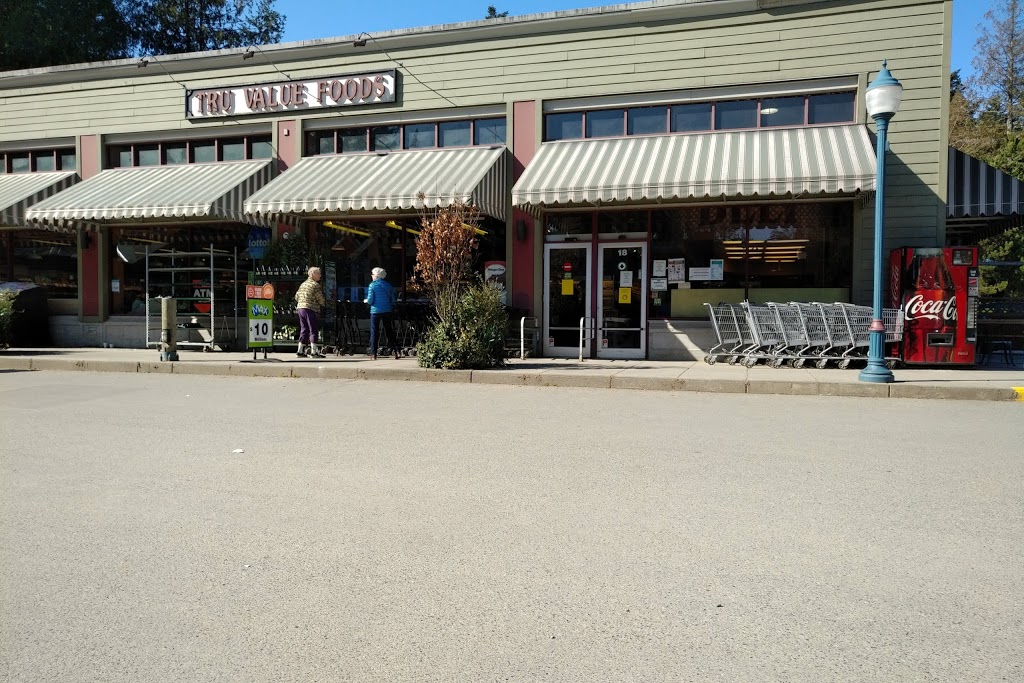 Salmonberry Inn | 9888 Canal Rd, Pender Island, BC V0N 2M3, Canada | Phone: (250) 629-6774