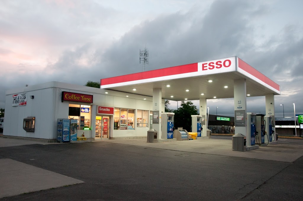 Esso | 59 Woodlawn Rd W, Guelph, ON N1H 1G8, Canada | Phone: (519) 821-0139