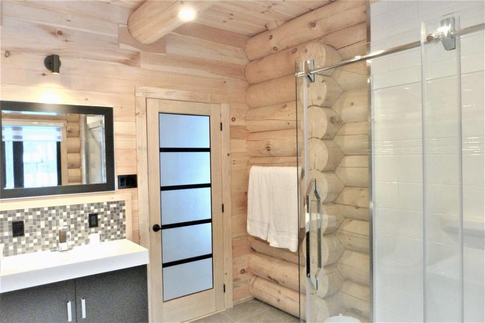 Viabois - Fabricant de maison et chalet en bois rond | 118 Rue du Soudeur, Saint-Isidore, QC G0S 2S0, Canada | Phone: (581) 982-7482