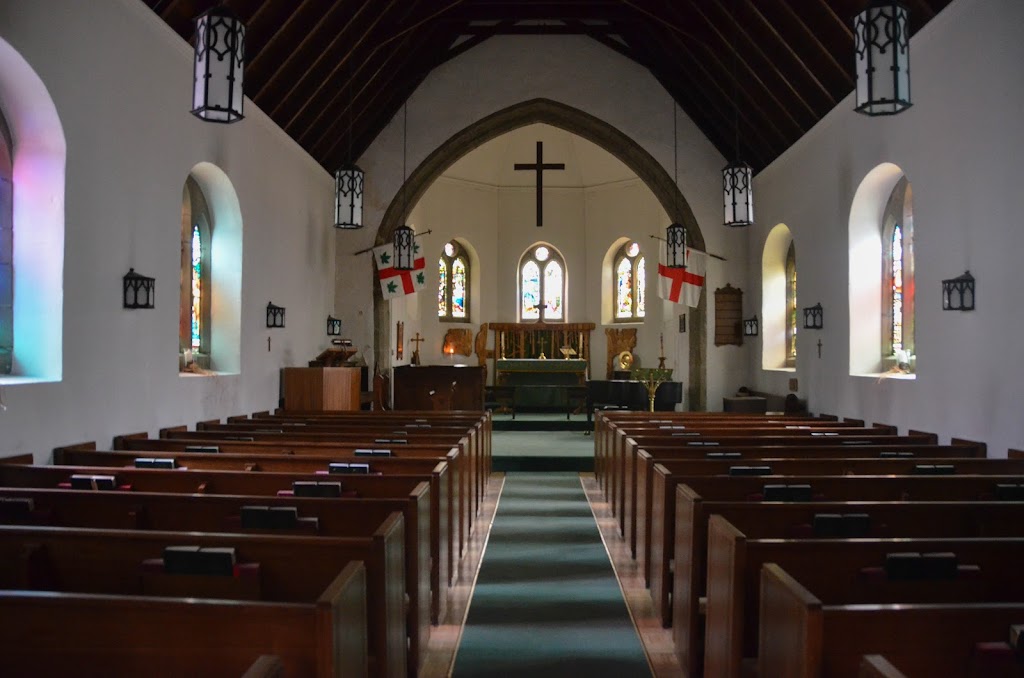 St. Georges in the Pines Anglican Church | 100 Beaver St, Banff, AB T1L 1A4, Canada | Phone: (403) 762-2128