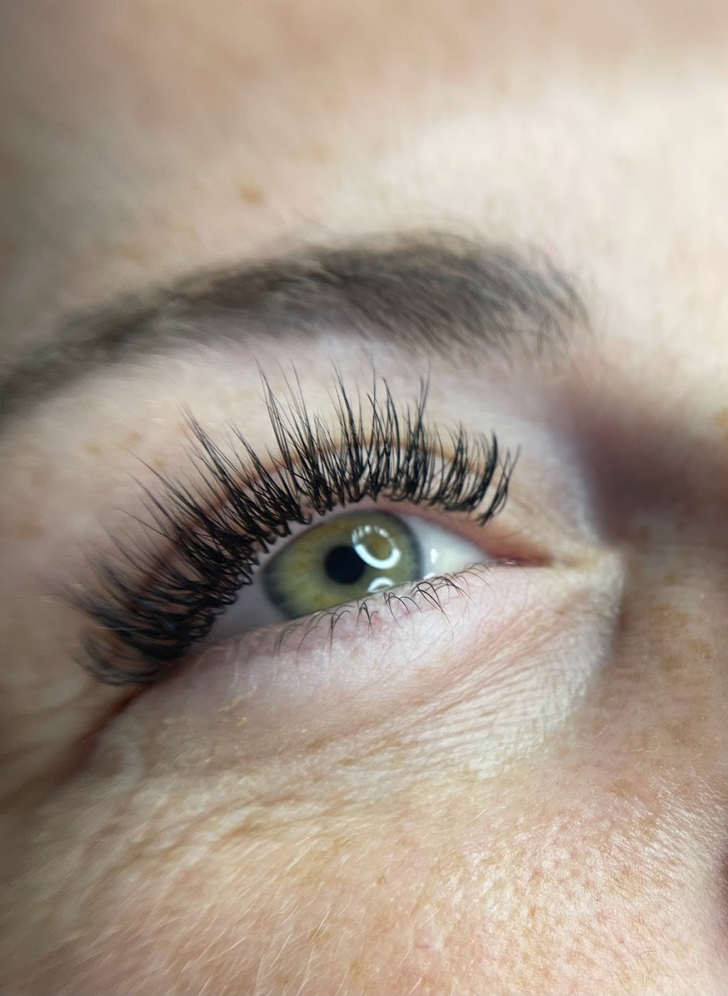 Kendra Lashes YYJ | 1130 Holly Park Rd, Brentwood Bay, BC V8M 1E6, Canada | Phone: (250) 208-3532