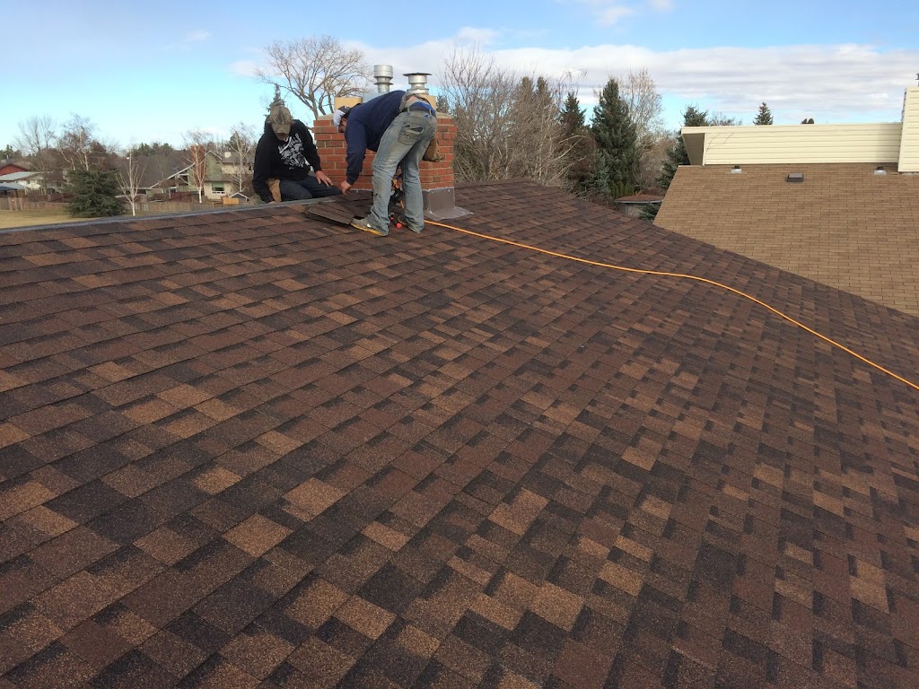 Top House Roofing | 2109 17 Ave S, Lethbridge, AB T1K 1B2, Canada | Phone: (403) 330-9016