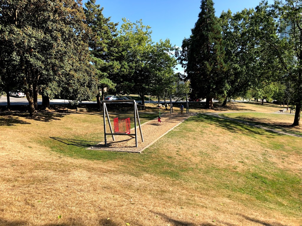 Willingdon Heights Park | 1491 Carleton Ave, Burnaby, BC V5C 4V5, Canada | Phone: (604) 294-7450