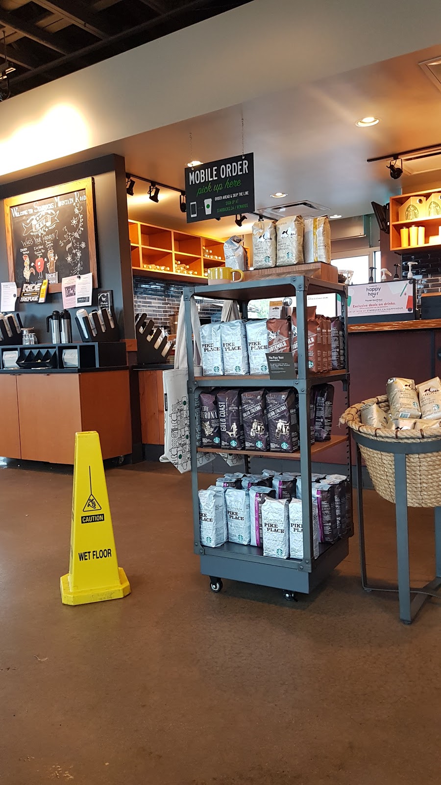 Starbucks | 1633 Mountain Rd, Moncton, NB E1G 1A5, Canada | Phone: (506) 382-2353