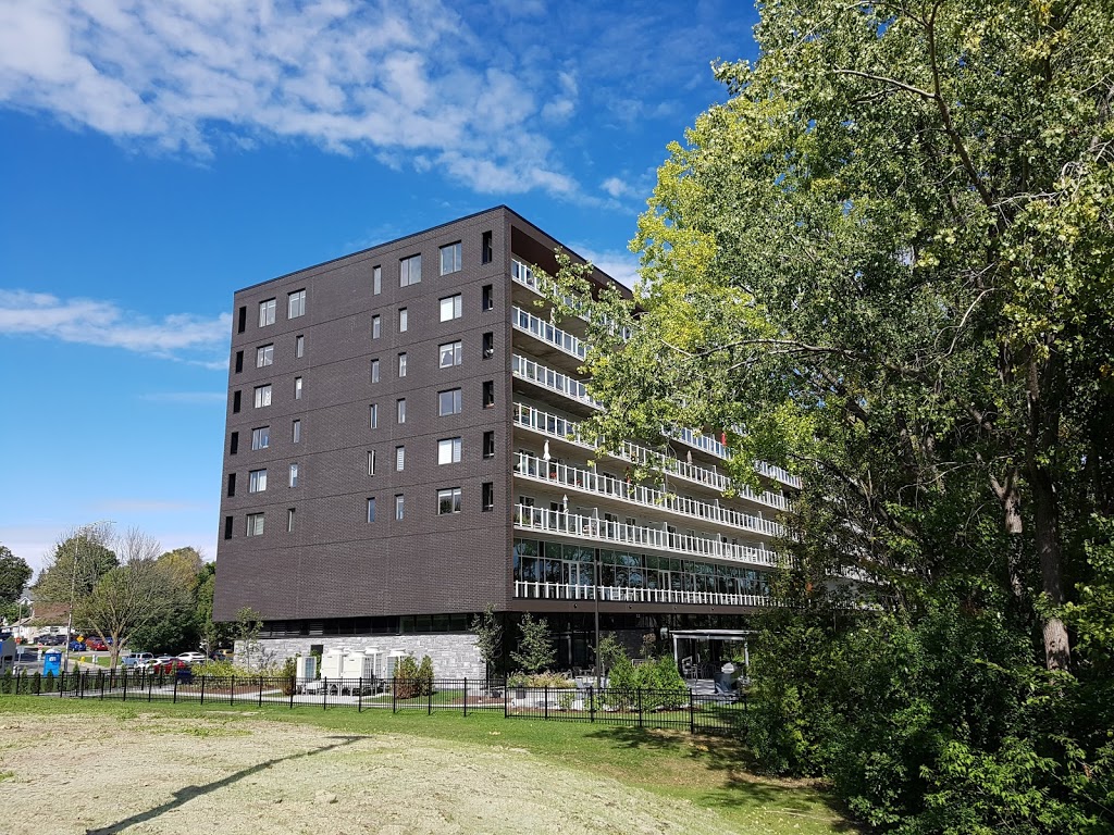 Sélection Deux-Montagnes | 10 8e Ave, Deux-Montagnes, QC J7R 0L7, Canada | Phone: (450) 323-1919