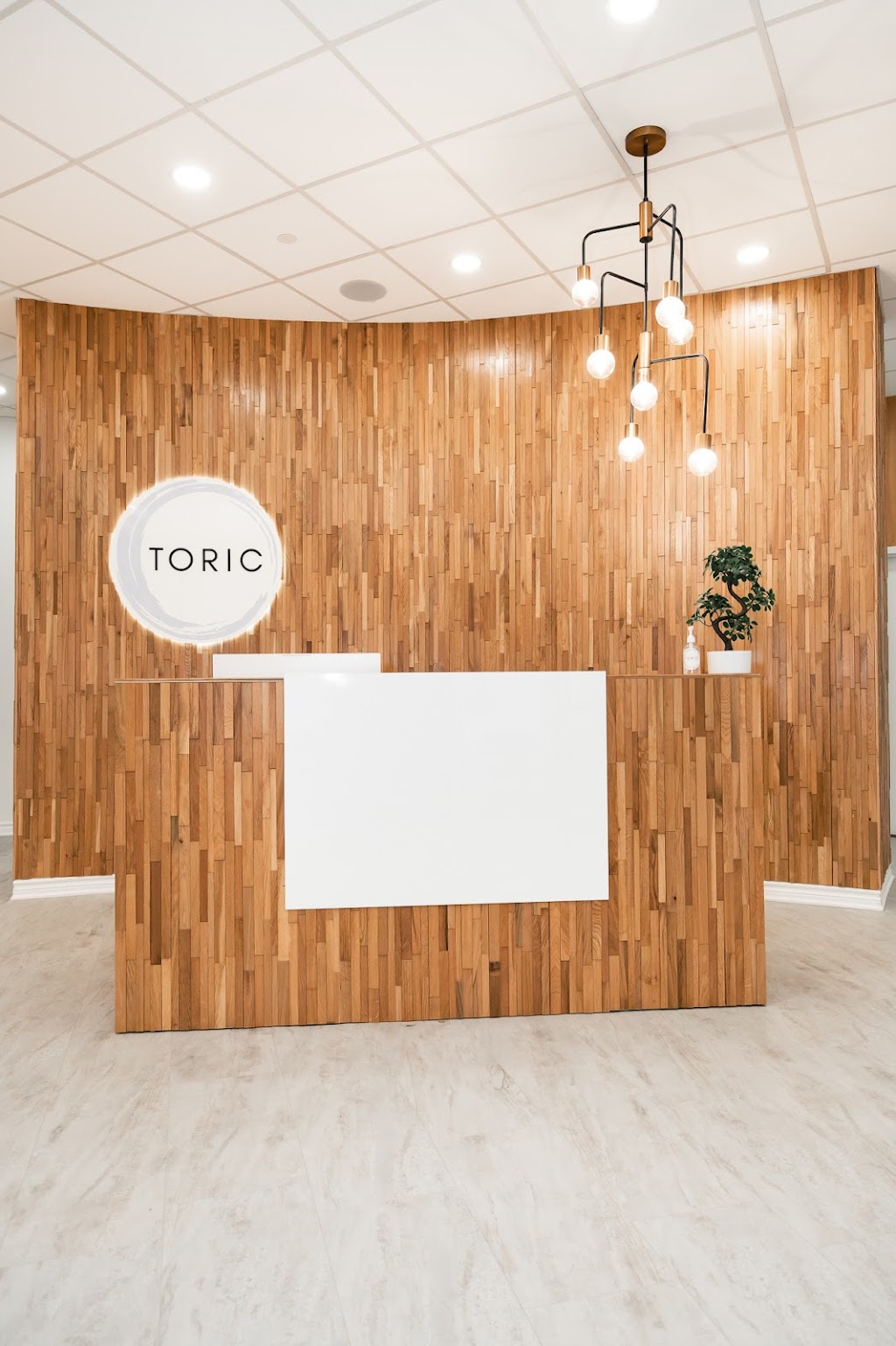 Toric Optometry & Optical - Scleral Lens Fitting, Myopia Control, Dry Eyes Management | 3465 Platinum Dr Unit 88, Mississauga, ON L5M 2S1, Canada | Phone: (905) 363-1140