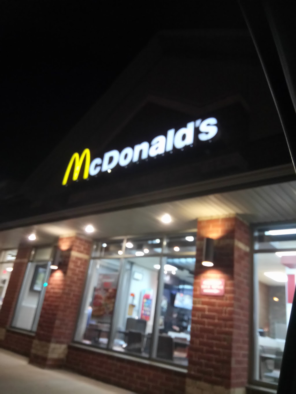 McDonalds | 4016 Boulevard Saint-Joseph, Drummondville, QC J2B 8K5, Canada | Phone: (819) 474-3948