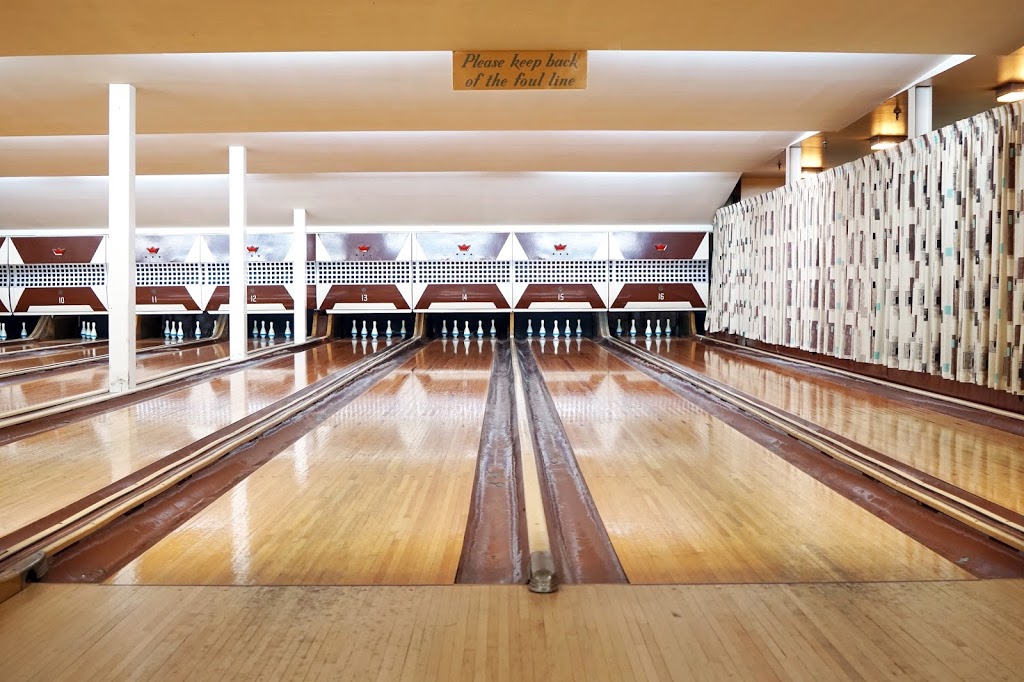 Plaza Bowling Co. | 10418 118 Ave NW, Edmonton, AB T5G 0P7, Canada | Phone: (780) 477-7848
