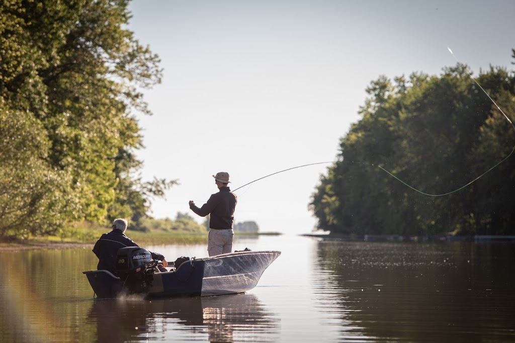 Outfitter Lac Saint-Pierre | 2309 Rang Saint Pierre, Saint-Ignace-de-Loyola, QC J0K 2P0, Canada | Phone: (450) 836-7506