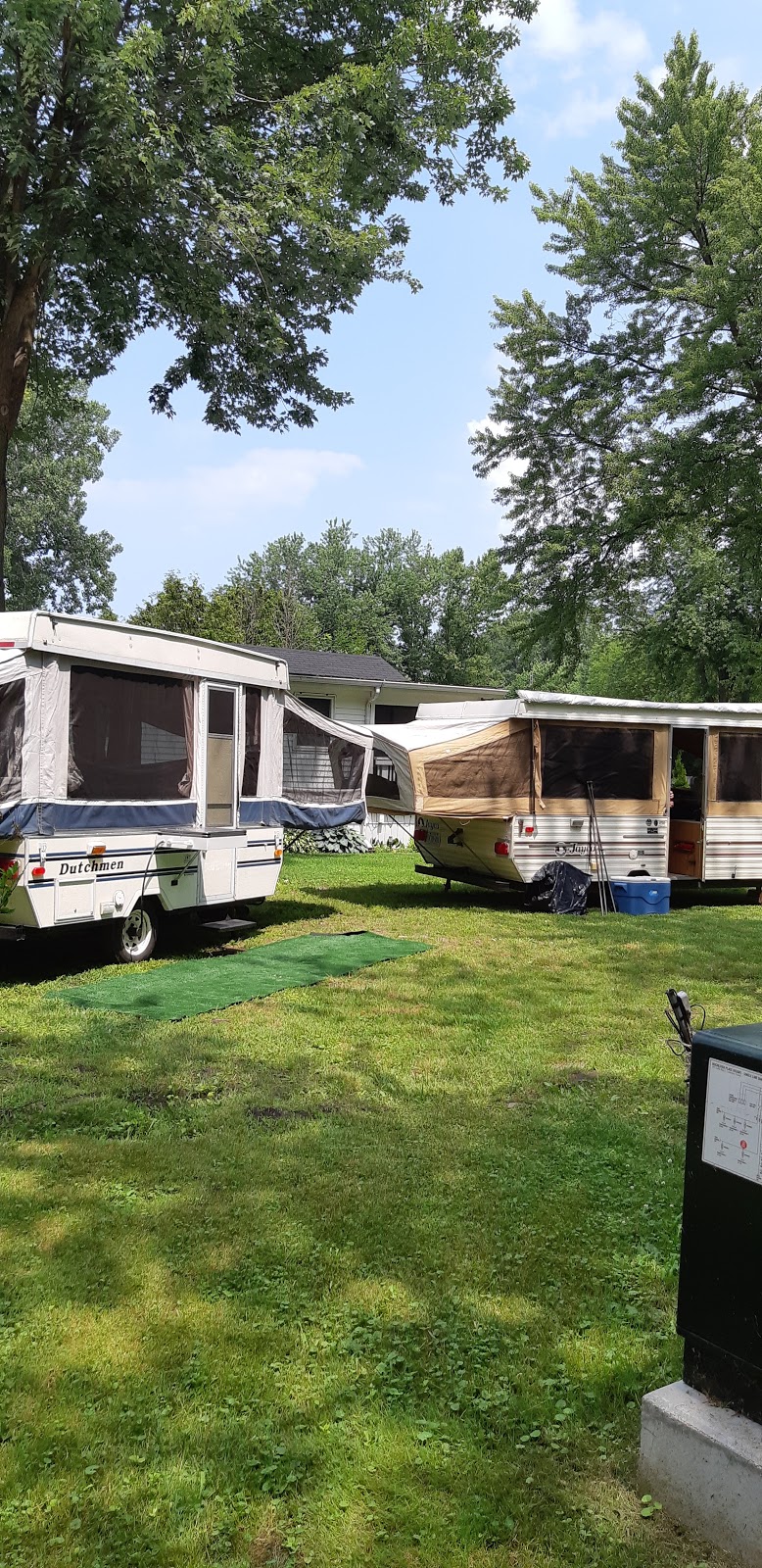 Rochester Place Campgrounds | Saint Joachim, ON N0R 1S0, Canada | Phone: (519) 728-2361