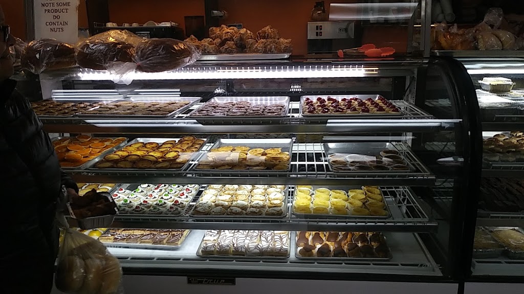 Euro Pastry & Bakery | 115 Christopher Dr, Cambridge, ON N1R 4S1, Canada | Phone: (519) 623-3280