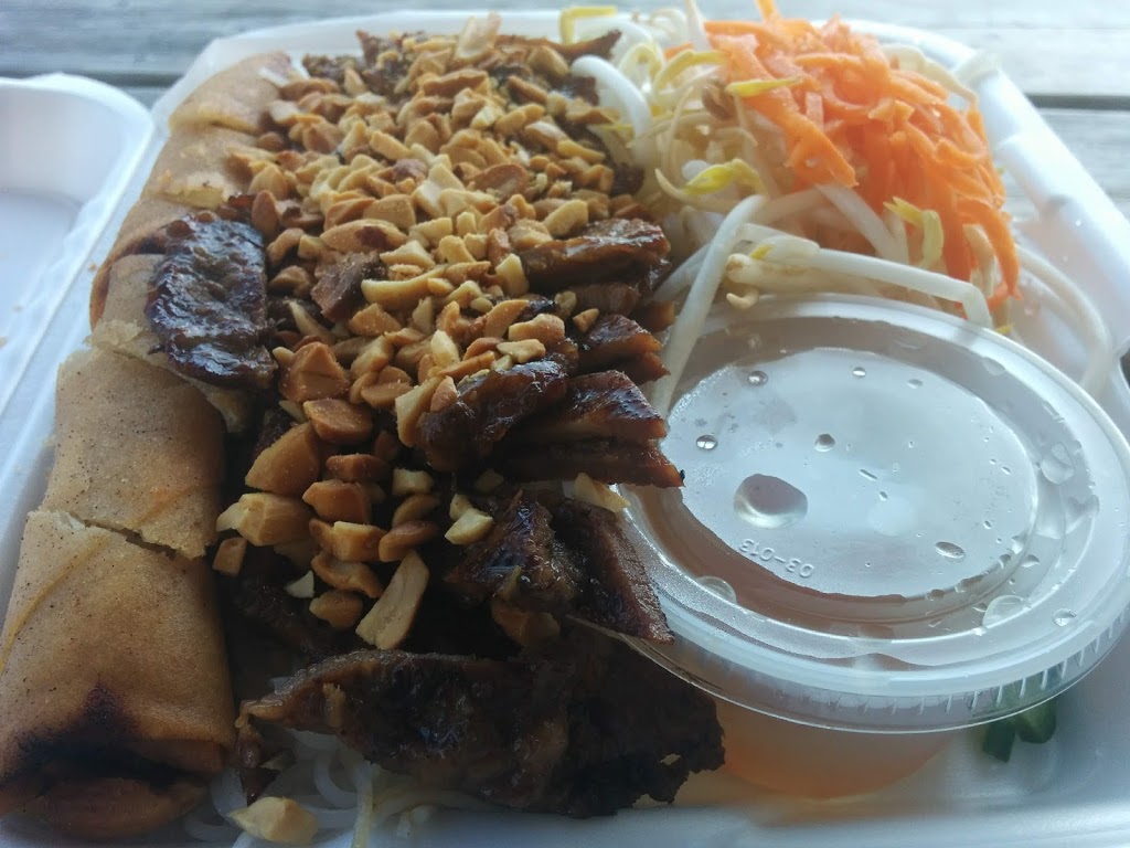 Crispy Spring Roll | 1280 Stittsville Main St, Stittsville, ON K2S 1R3, Canada | Phone: (613) 220-9547