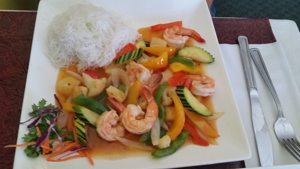 Restaurant Angkor Vat | 2 Rue Plourde, Charlemagne, QC J5Z 3E8, Canada | Phone: (450) 721-1519