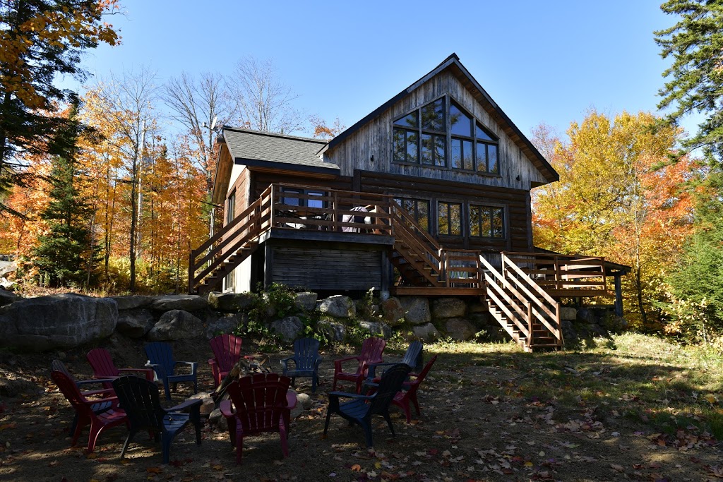 Chalet Indien | Chemin des Montfortains, Wentworth-Nord, QC J0T 1Y0, Canada | Phone: (514) 369-2362