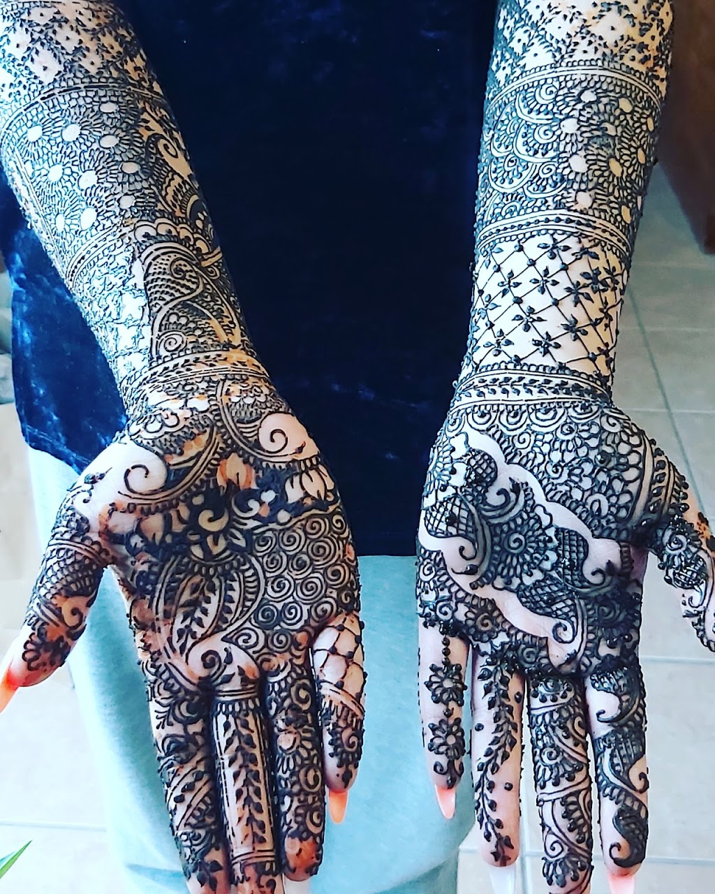 Fida Henna | 251 Rue Valérie, Saint-Lin - Laurentides, QC J5M 2T4, Canada | Phone: (514) 895-2333