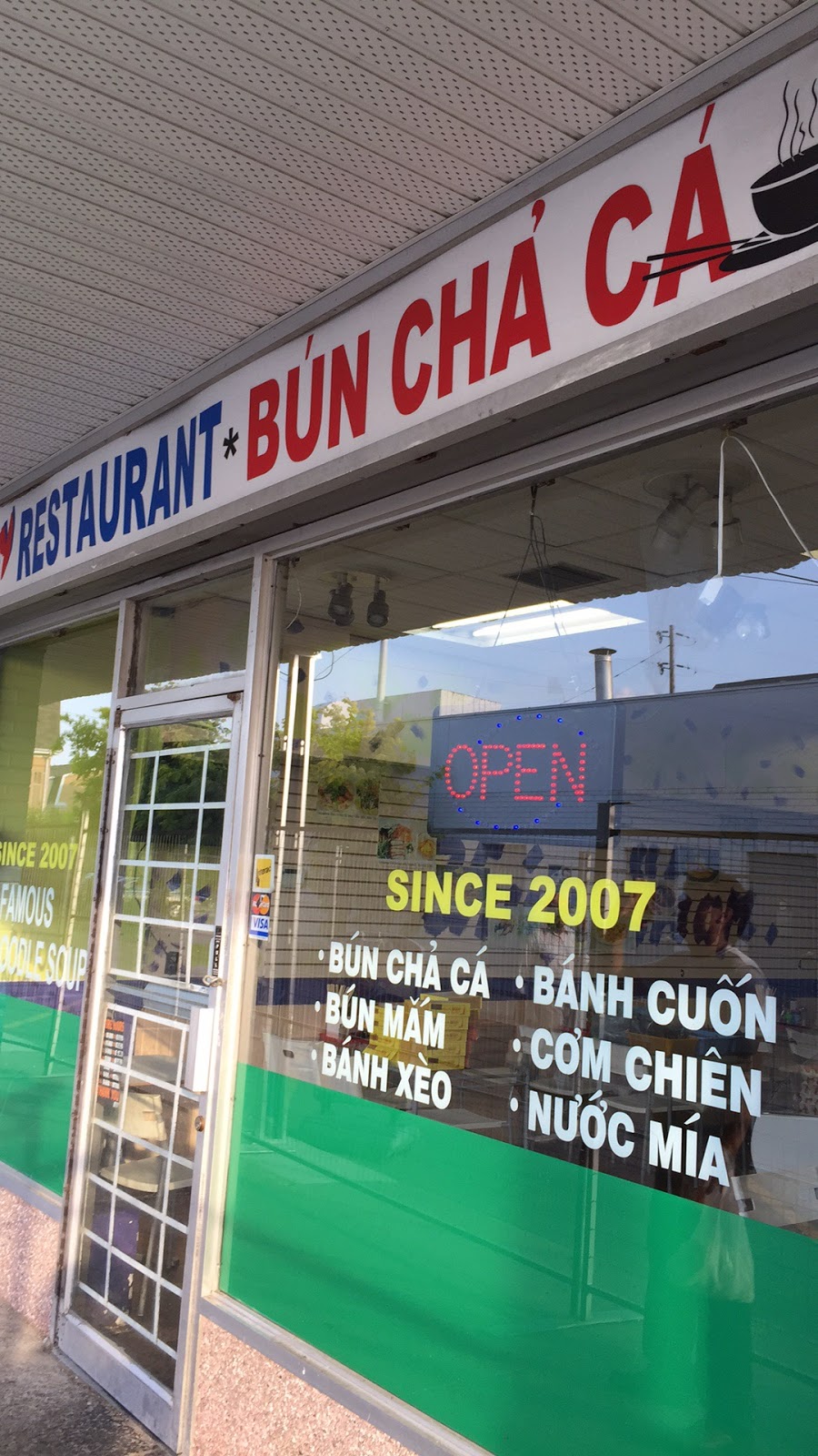 Thuy Restaurant | 3-2437 Finch Ave W, North York, ON M9M 2E7, Canada | Phone: (416) 740-8808