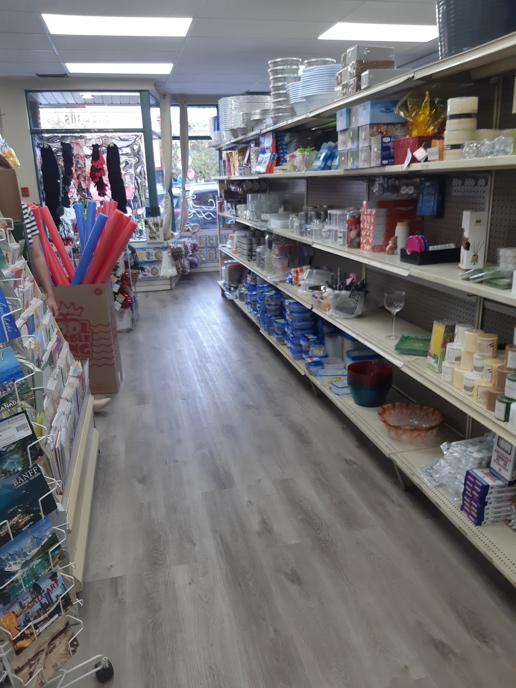 Kensington Dollar Store | 305 10 St NW, Calgary, AB T2N 1V5, Canada | Phone: (403) 283-2266