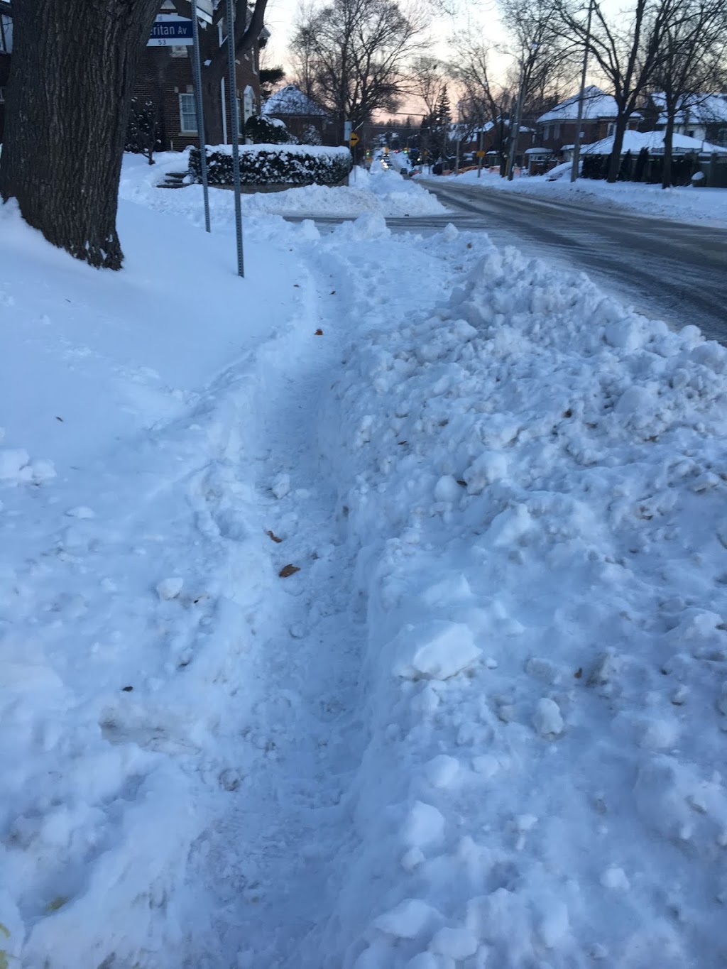 Rosedale Snow Removal | 45 Woodfield Rd, Toronto, ON M4L 2W4, Canada | Phone: (416) 778-8707