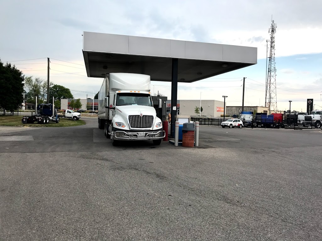 Davis Fuels Cardlock | 6 Edmondson St, Brantford, ON N3R 7J3, Canada | Phone: (519) 752-2130