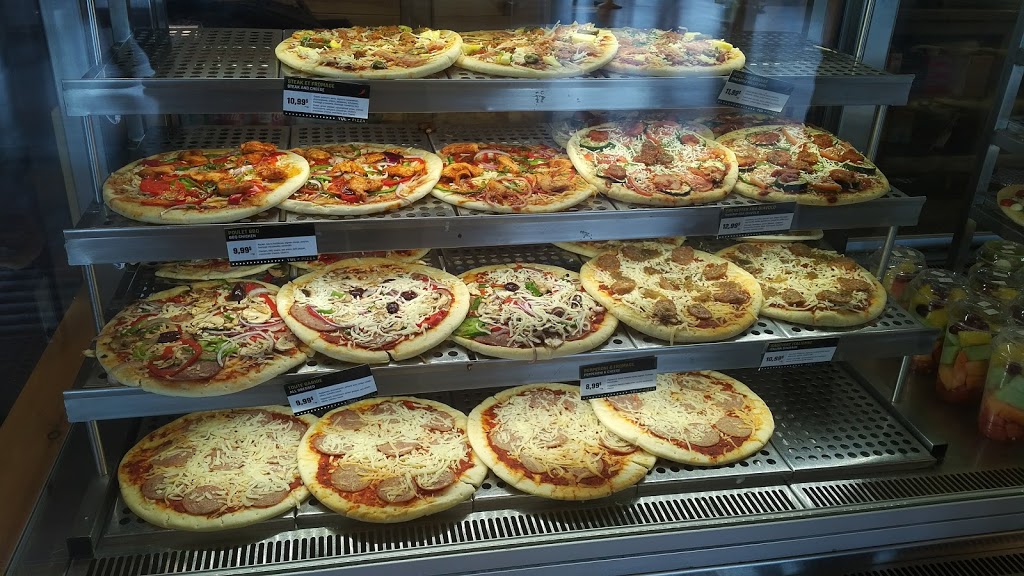 YUL Pizza International Porte 51 | 975 boul. Roméo-Vachon N, Dorval, QC H4Y 1H1, Canada | Phone: (514) 631-6134