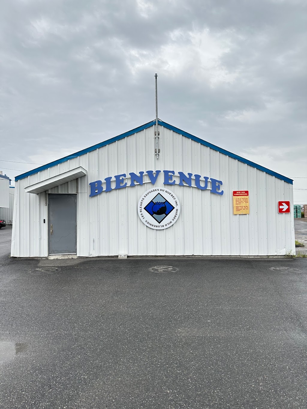 Usine de Congélation de St-Bruno Inc | 698 Rue Melançon, Saint-Bruno, QC G0W 2L0, Canada | Phone: (418) 343-2206