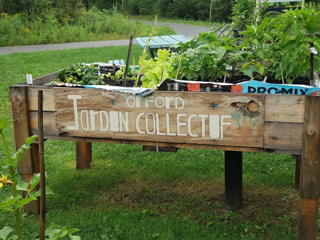 collectif Orford Garden | 2304 Chem. du Parc, Orford, QC J1X 7A2, Canada | Phone: (819) 481-1773