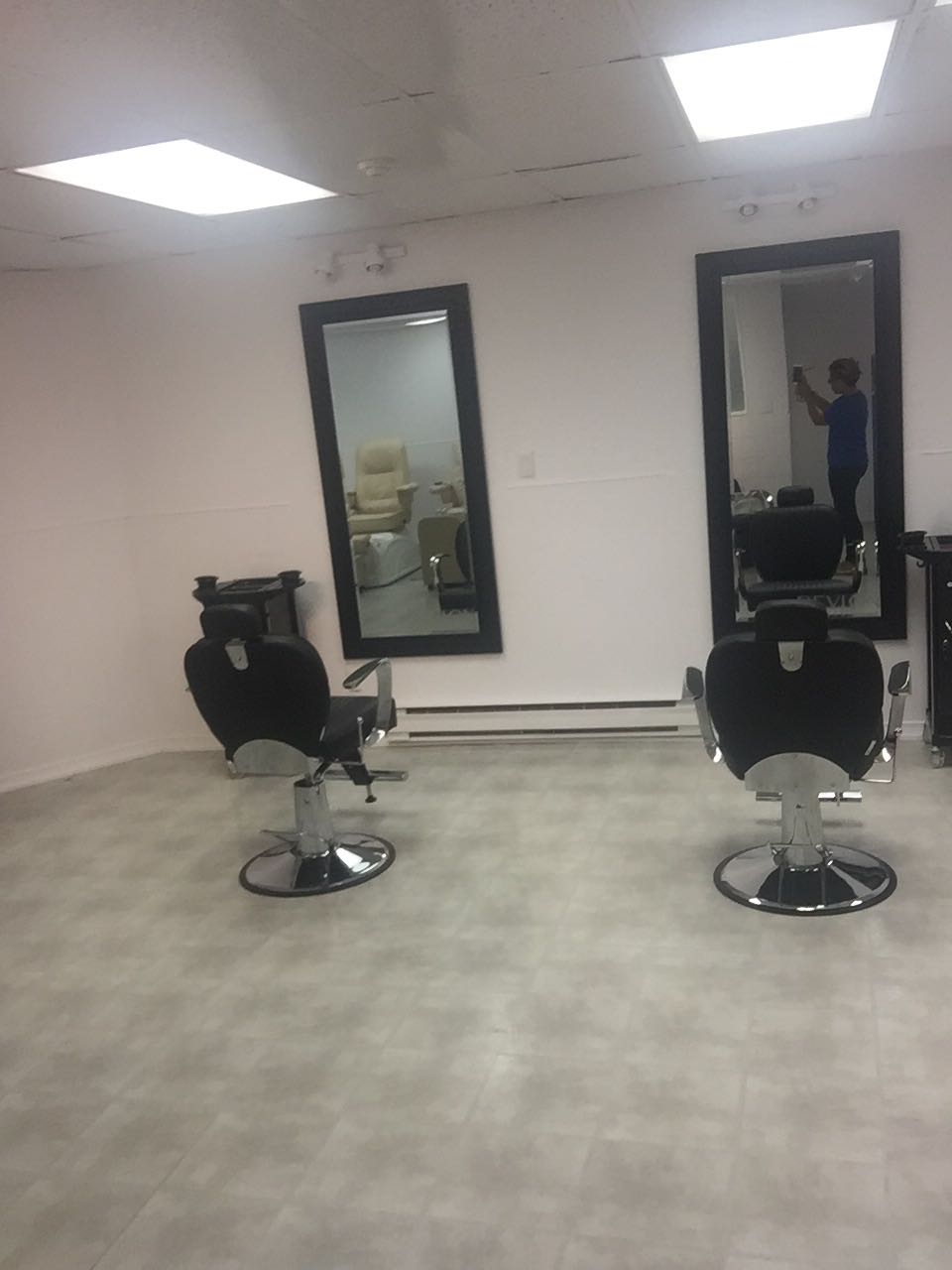 G.j Passion Hair Salon | 1555b Dundas St W, Toronto, ON M6K 1T9, Canada | Phone: (647) 526-0475