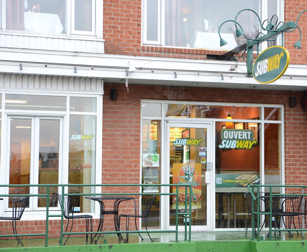 Subway | 845 St-Pierre St, Terrebonne, QC J6W 1E6, Canada | Phone: (450) 824-7823