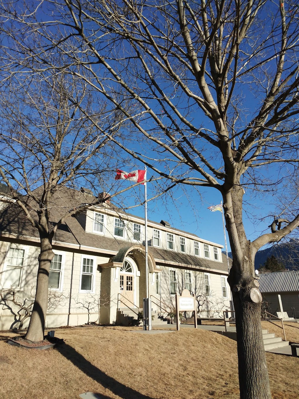 Lillooet Town Hall | 615 Main St, Lillooet, BC V0K 1V0, Canada | Phone: (250) 256-4289