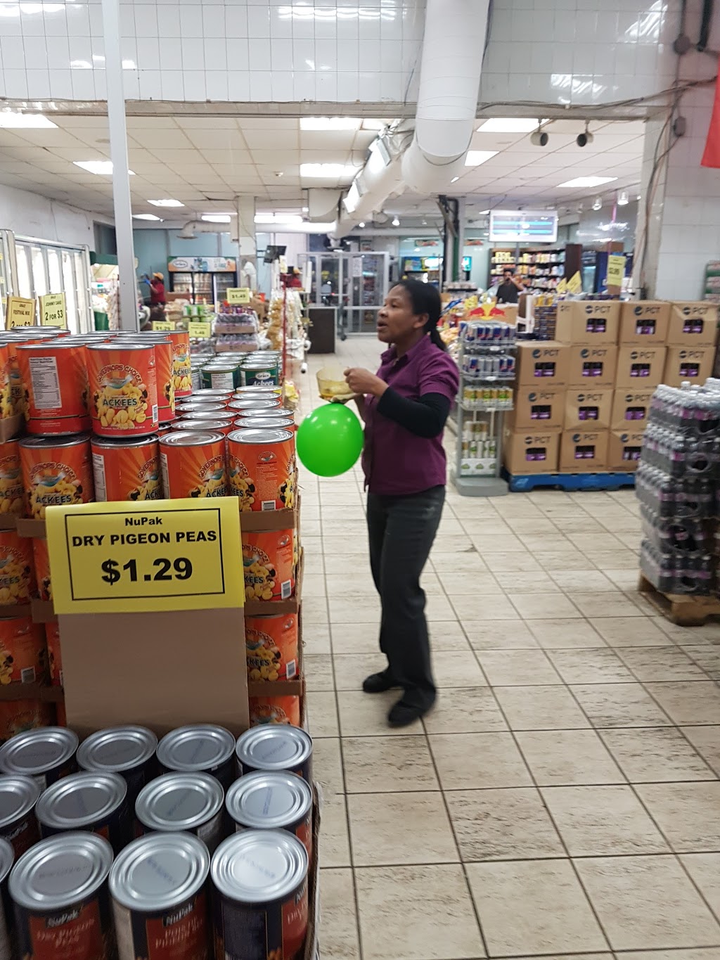 Starfish Caribbean Market Ltd | 1746 Weston Rd, York, ON M9N 1V6, Canada | Phone: (416) 244-9225