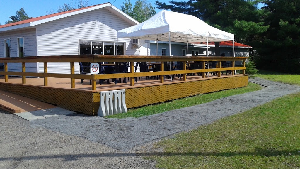 Camping & restaurant Belle-Montagne | 2470 Chemin de la Belle Montagne, Saint-Paulin, QC J0K 3G0, Canada | Phone: (819) 268-2881