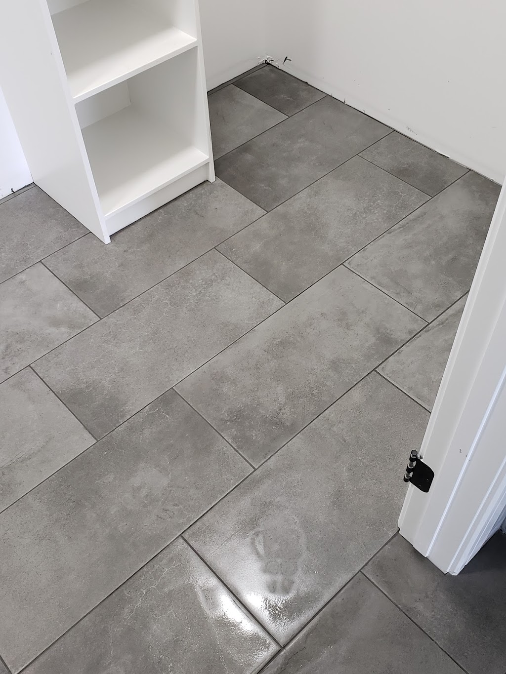 DMG Tile & stone installation | 22 Summerton St, Sherwood Park, AB T8H 2V3, Canada | Phone: (780) 940-3759