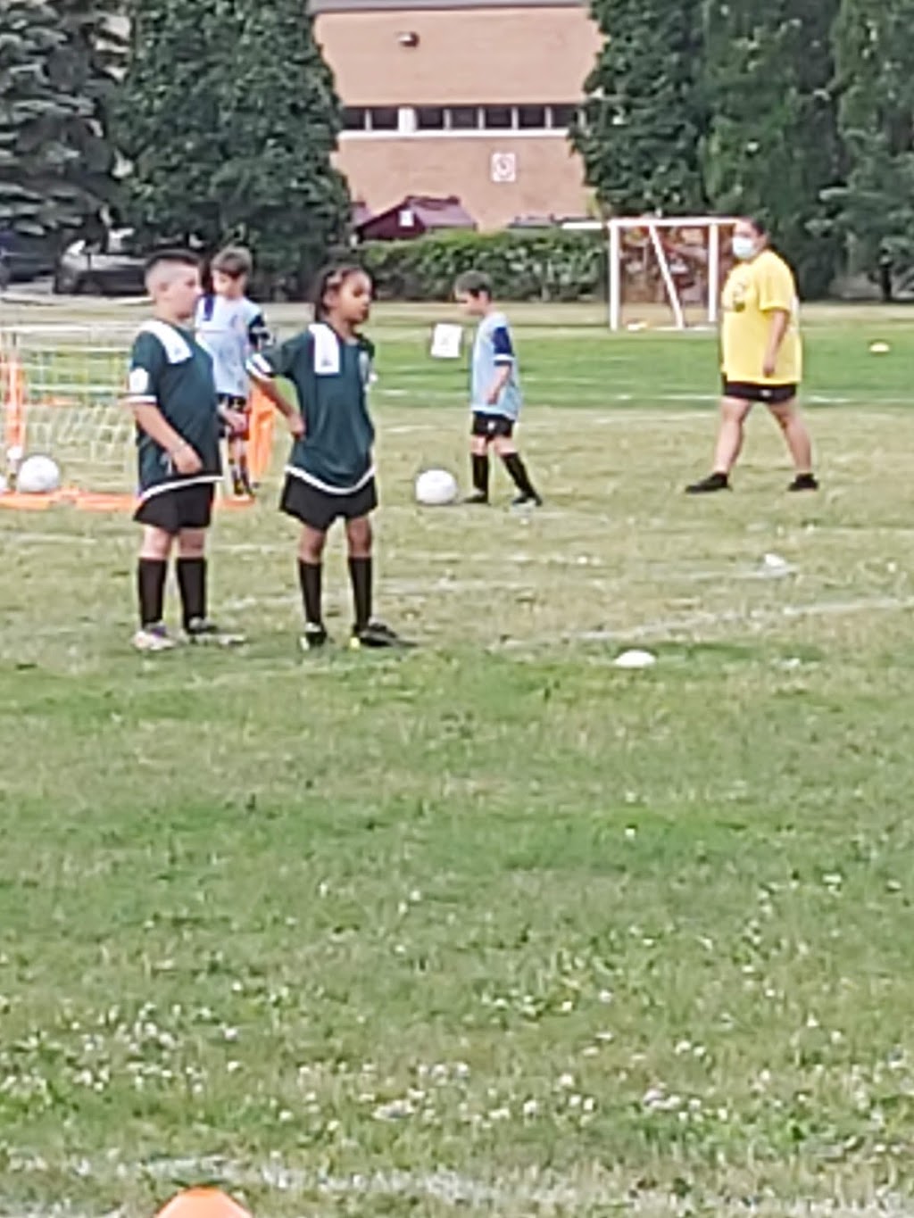 Club de Soccer LaSalle SC | 707 75e Avenue, LaSalle, QC H8R 3Y2, Canada | Phone: (514) 367-6524