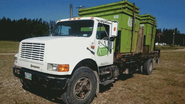 Affordable Bins and Junk Removal | 107 Trudell Bay, Winnipeg, MB R2C 4X6, Canada | Phone: (204) 222-6004