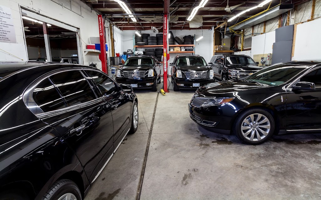 Elite Limousine | 4521 Southclark Pl, Gloucester, ON K1T 3V2, Canada | Phone: (613) 733-4204