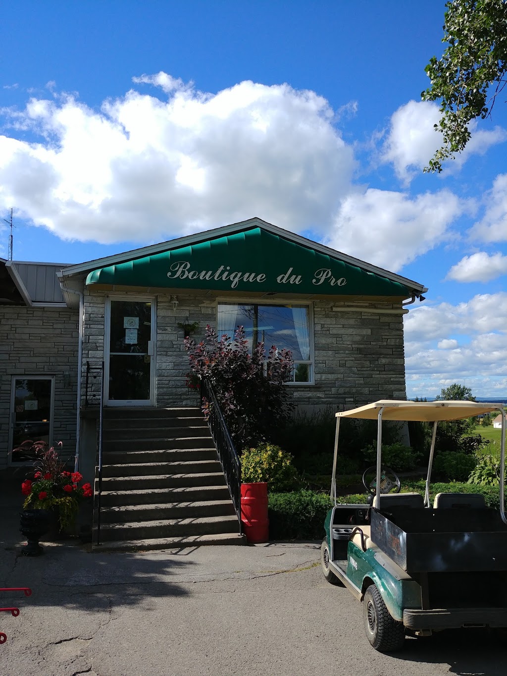 Club de Golf St Janvier | 21081 Rue Charles, Mirabel, QC J7J 1P1, Canada | Phone: (450) 435-9631