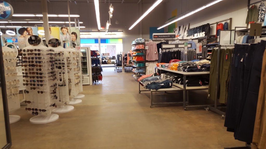 Old Navy | 1723 Preston Ave N #200, Saskatoon, SK S7N 4V2, Canada | Phone: (306) 653-4420