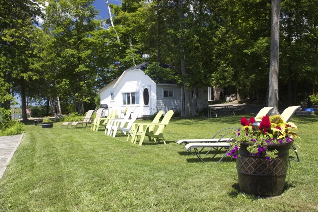 Birch Bend Cottage Resort | 2554 Buckhorn Rd, Lakefield, ON K0L 2H0, Canada | Phone: (705) 657-8891