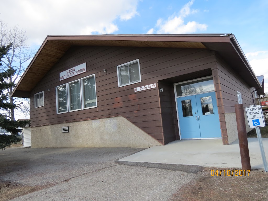 Sundre West Country Centre | 101 2 Ave NW #4, Sundre, AB T0M 1X0, Canada | Phone: (403) 638-3298