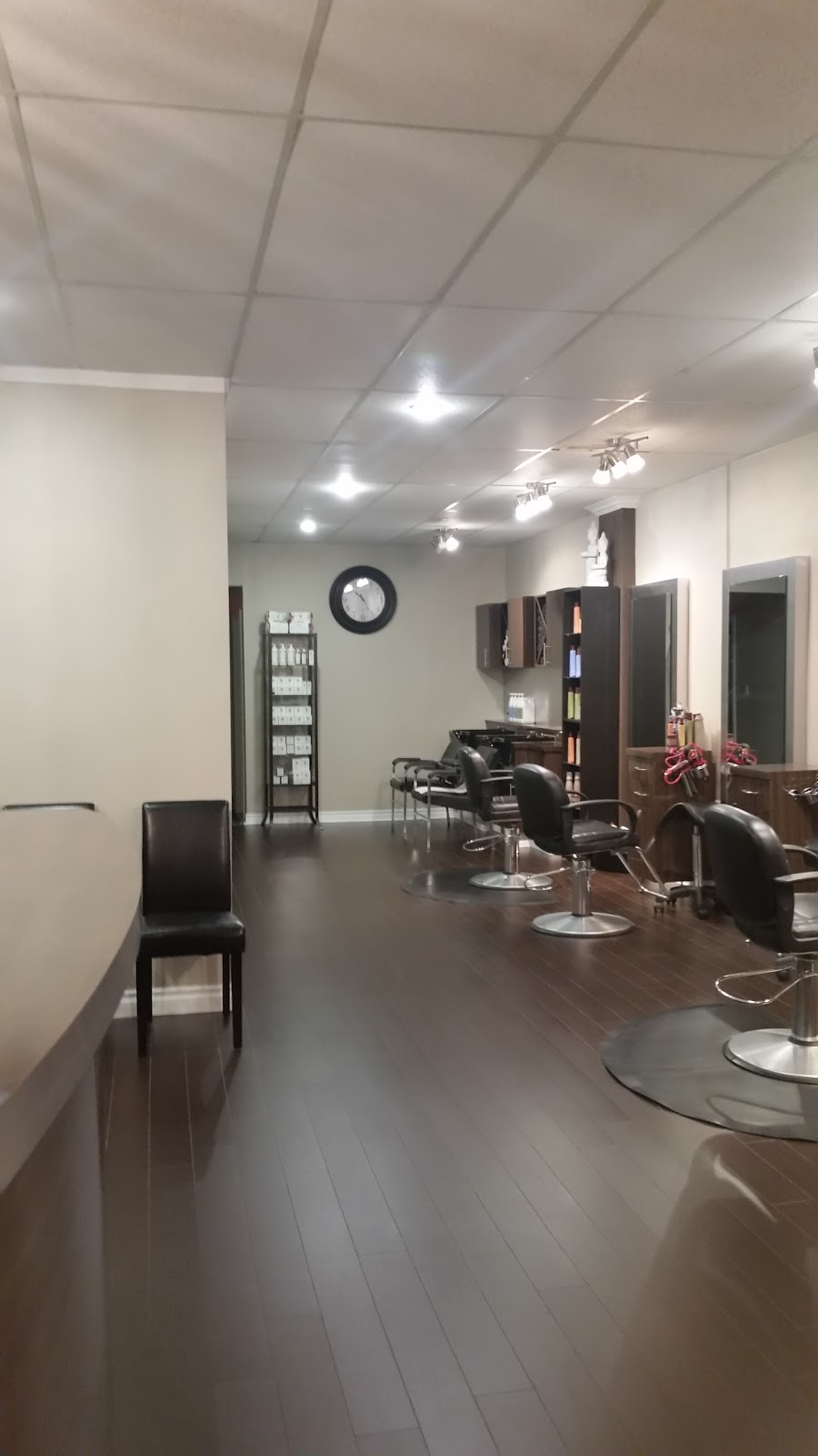 Nevaeh Spa And Salon | 300 Brucedale Ave E, Hamilton, ON L9A 1R1, Canada | Phone: (905) 388-2224