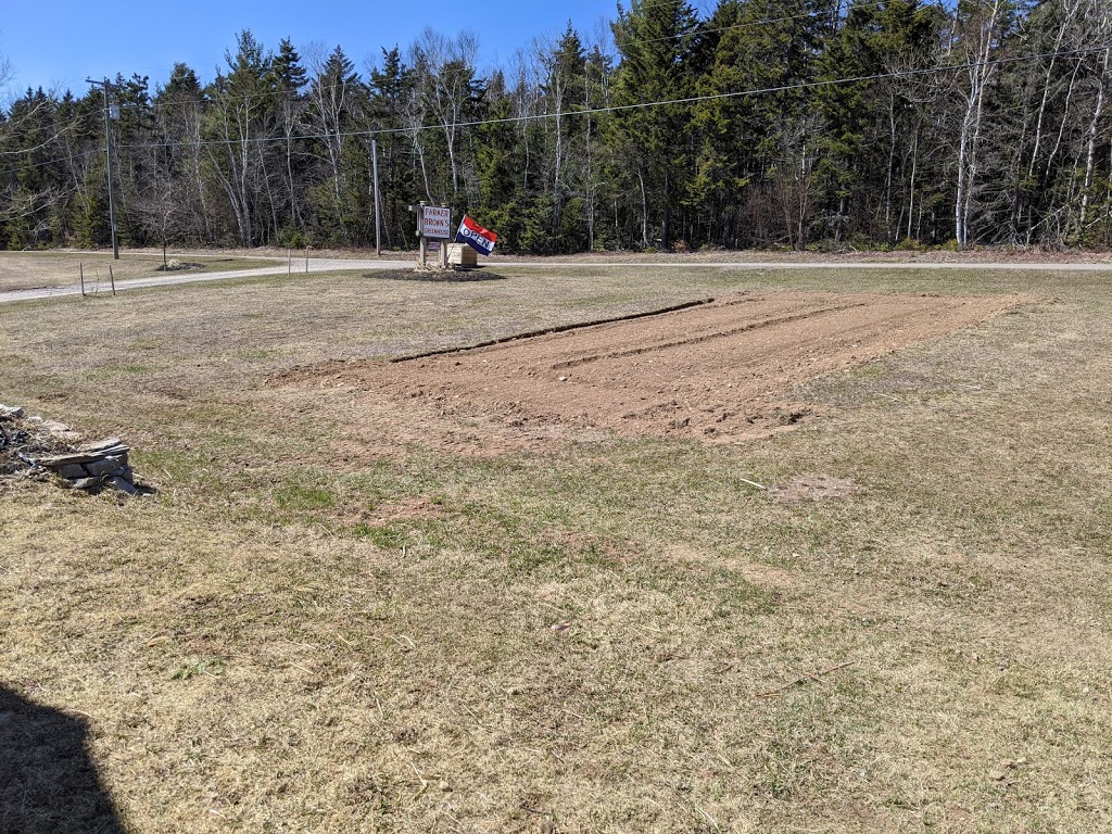 Farmer Browns Greenhouse | 371 Osborne Corner Rd, Dawson Settlement, NB E4H 2A6, Canada | Phone: (506) 734-1908