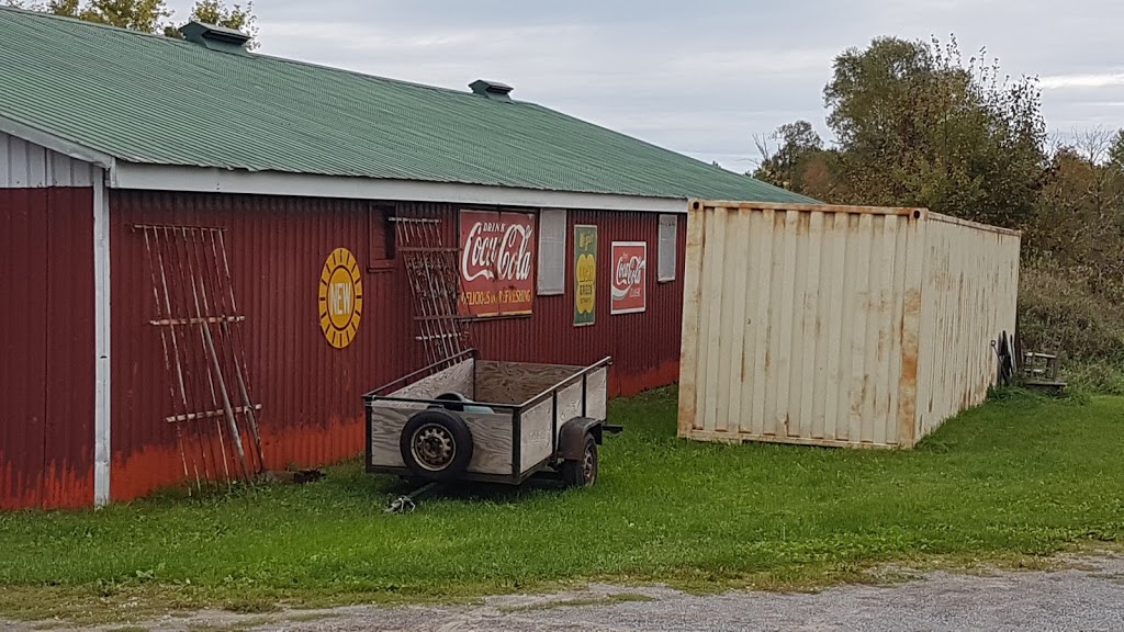 Red Rock Antiques | 1349 Kawartha Lakes County Rd 8, Fenelon Falls, ON K0M 1N0, Canada | Phone: (705) 738-3496