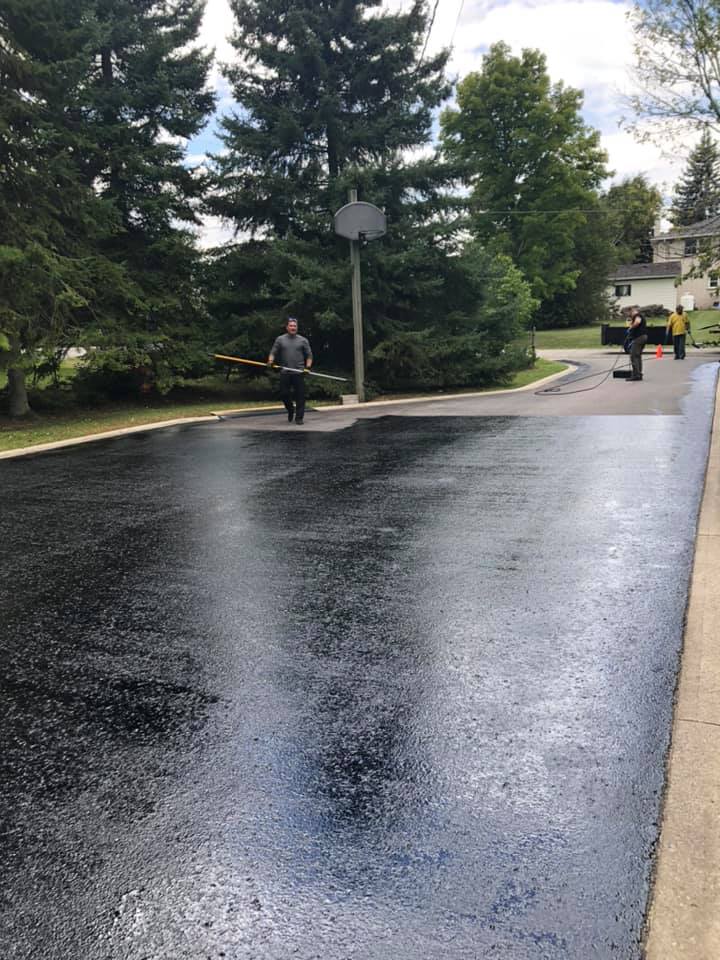 1000 Island Asphalt Sealing | 671 Fieldstone Dr, Kingston, ON K7K 0C6, Canada